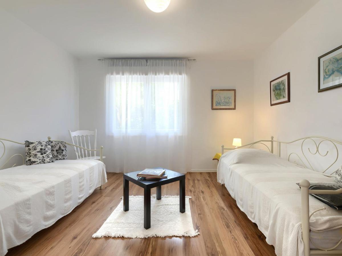 Apartment Laura By Interhome Pula Eksteriør billede
